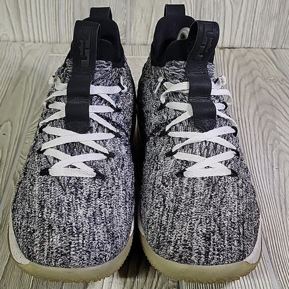 Nike Lebron 15  Low EP Ashes Black and White Sneakers Mens Size 8 main image 5
